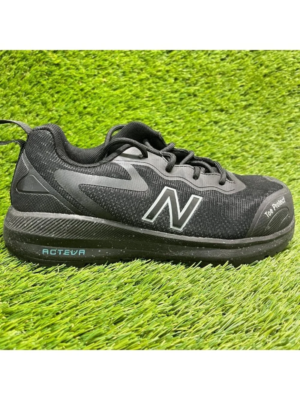 New Balance Logic Womens Size 6 Black Blue Composite Toe Safety Work Shoes